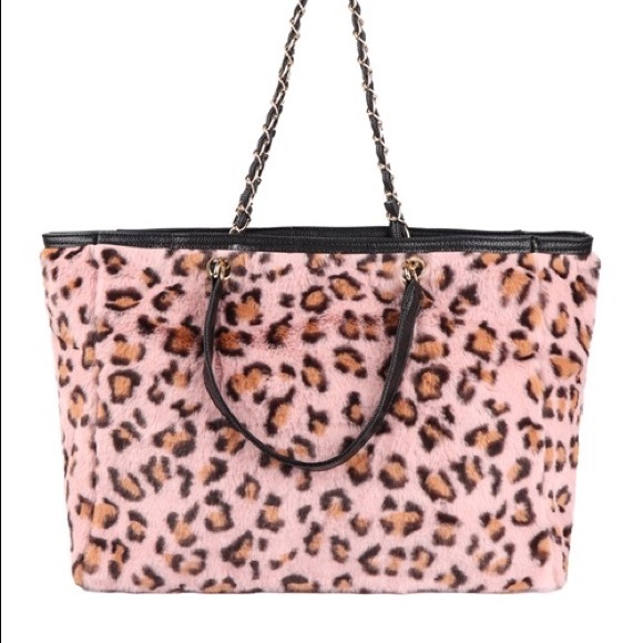 New Boutique Pink cheetah furry purse - Picture 3 of 3